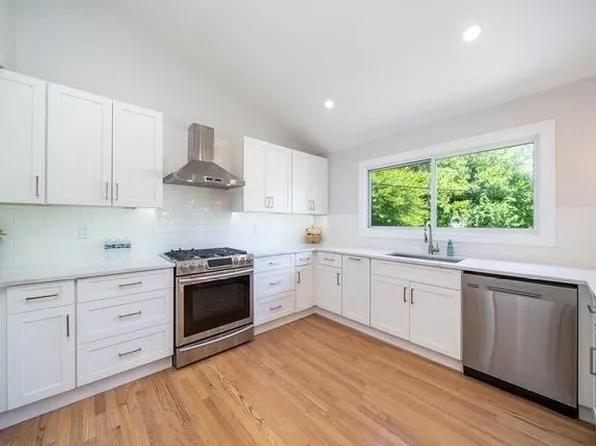 25 Helen Street image 7 of 16