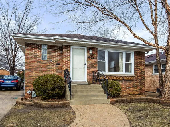 4260 Main St, Skokie, IL 60076