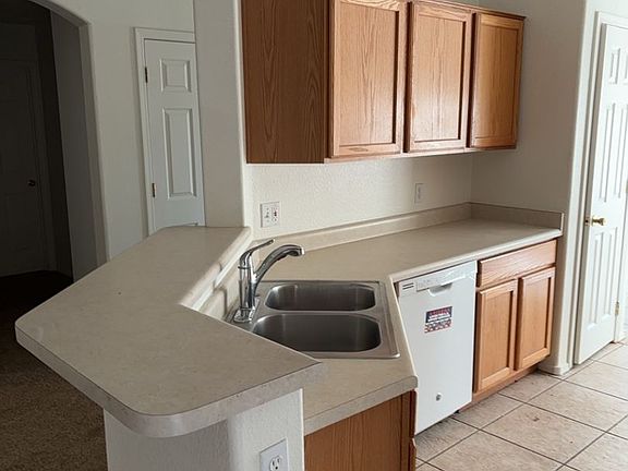 5th image of 10207 N Onyx Moon Dr