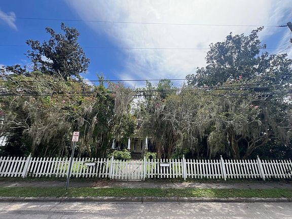 4th image of 422 Hampton St
