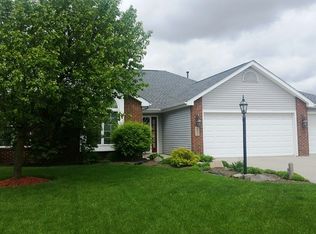 405 Ridge Ct, Ossian, IN 46777