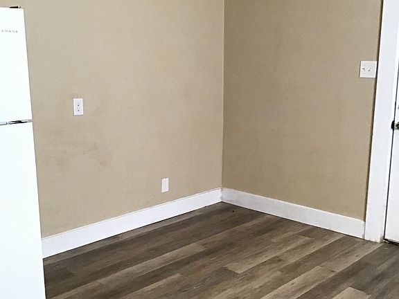 5th image of 611 Avenue L