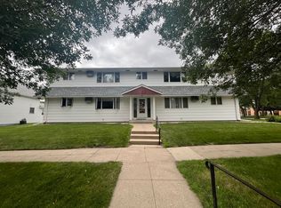 216 3rd Ave SE #4, Watertown, SD 57201