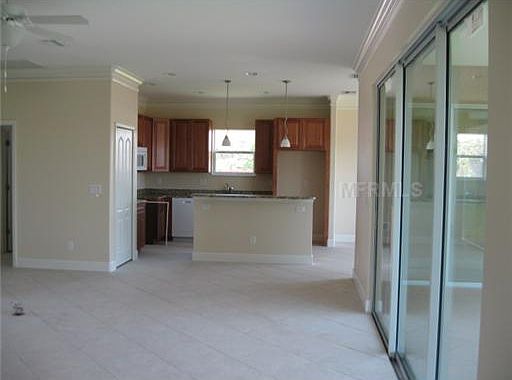 4th image of 681 Barnacle Ct