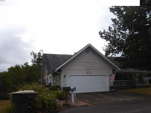 2nd image of 1007 Maplewood Ln SE