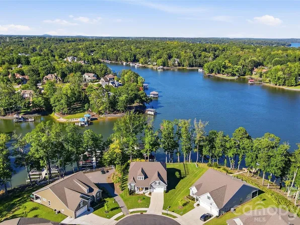 8032 Longwaters Ct, York, SC 29745