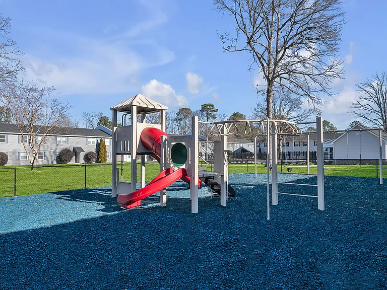 820 Forrest Dr #1 — Photo 11