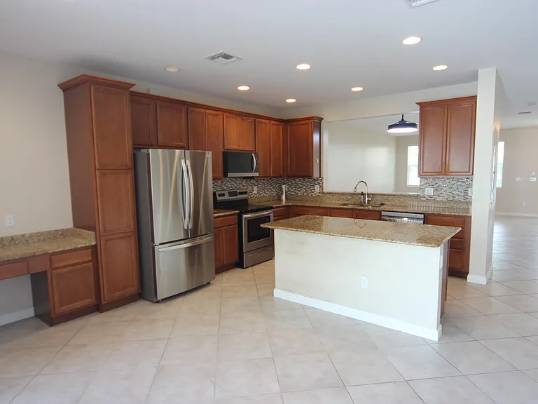 1165 Islamorada Dr — Photo 9