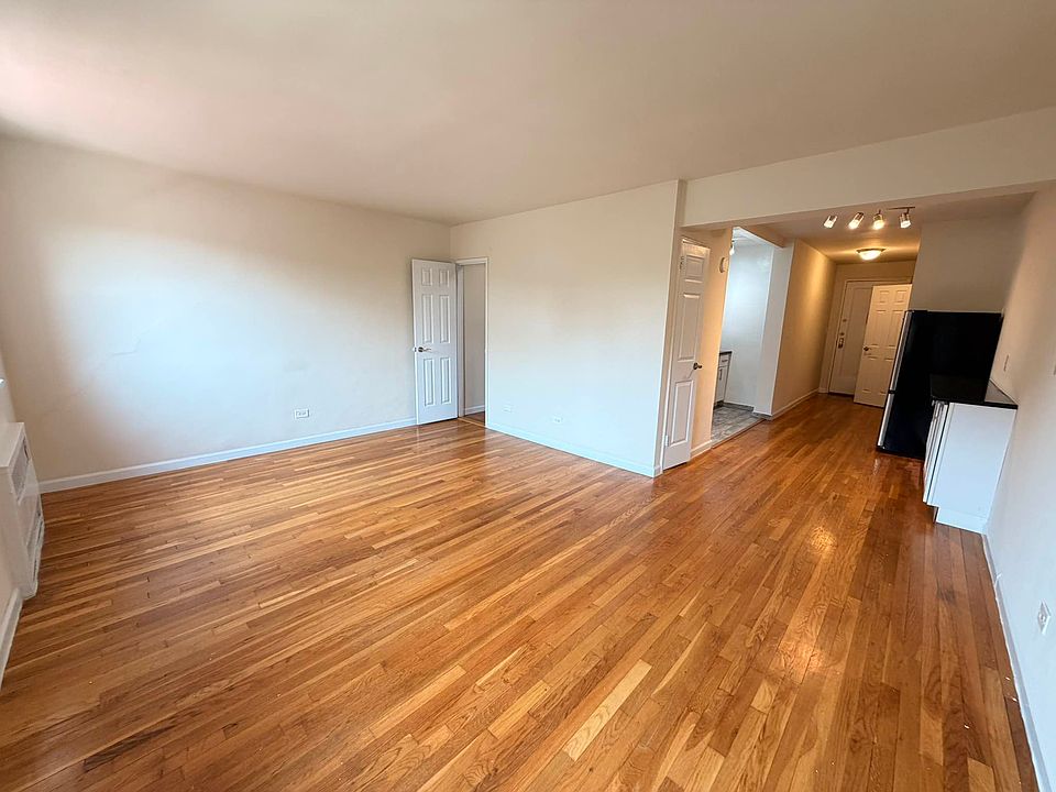 1st image of 14711 34th Ave APT 5E