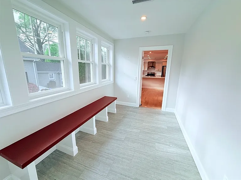 100 Union St #A — Photo 12
