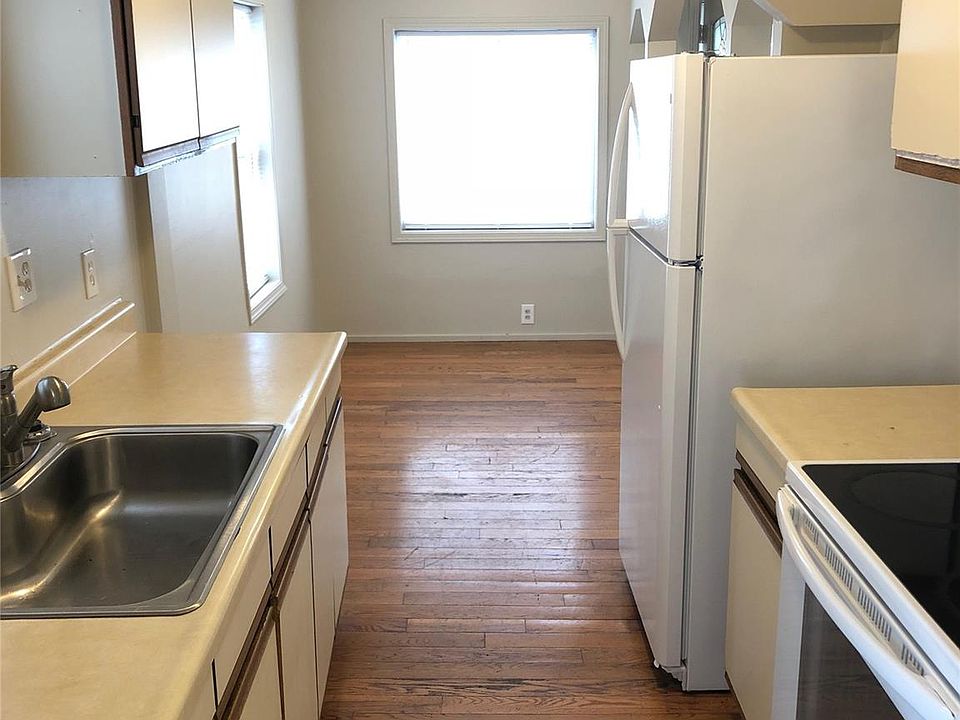 220 W Columbia Ave, photo 5