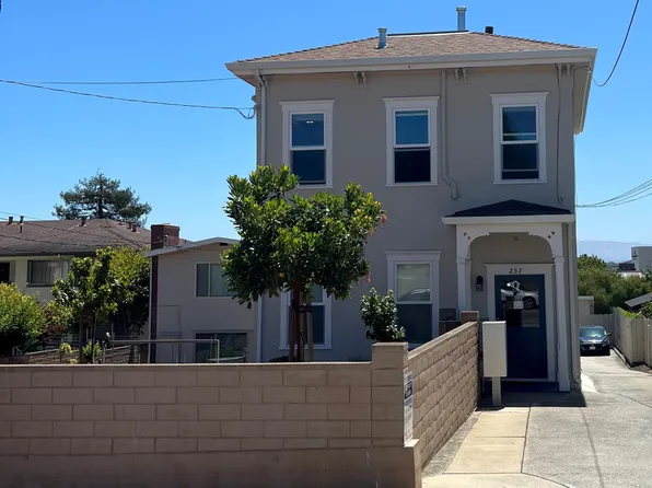 257 Van Buren St #F, Monterey, CA 93940