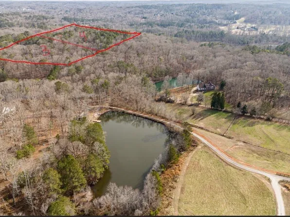 228B Nacoochee Dr, Woodstock, GA 30188