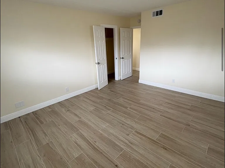1501 Crescent Cir — Photo 8