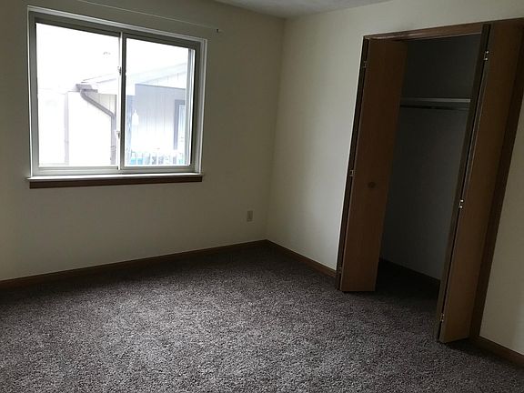 Second bedroom with standard closet.
New carpet.