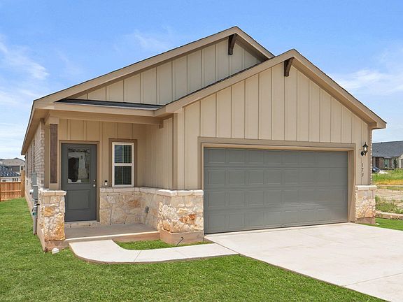 2nd image of 173 Golden Bell Way