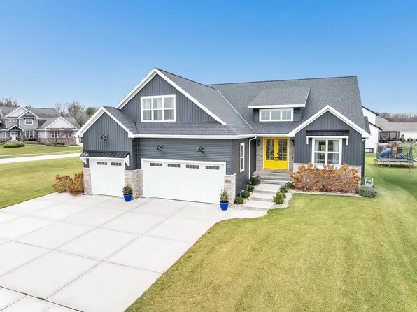 4861 Prairie School Dr, Oneida, WI 54155
