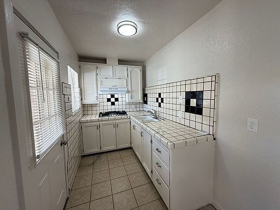 2nd image of 121 S 4th St #35ceaeb7c