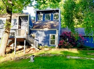320 Bluffview Rd, Signal Mountain, TN 37377