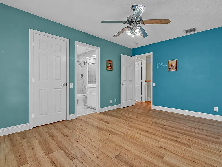 10290 NW 60th Pl — Photo 32
