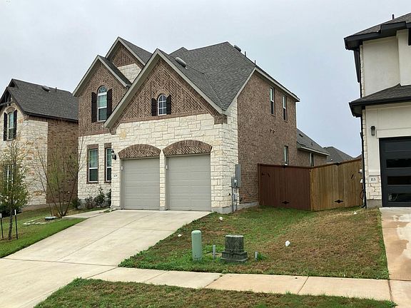 2nd image of 109 Rocky River Rd