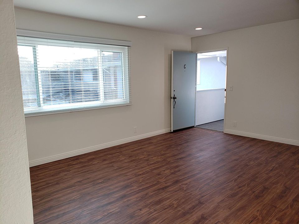 Living room, front door