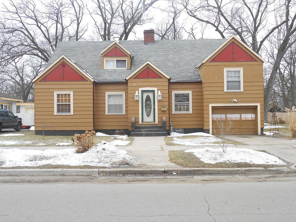 1st image of 3311 Peck St