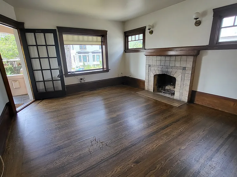 2629 Regent St — Photo 1
