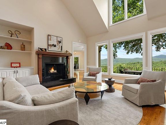 5th image of 921 High Knoll Way