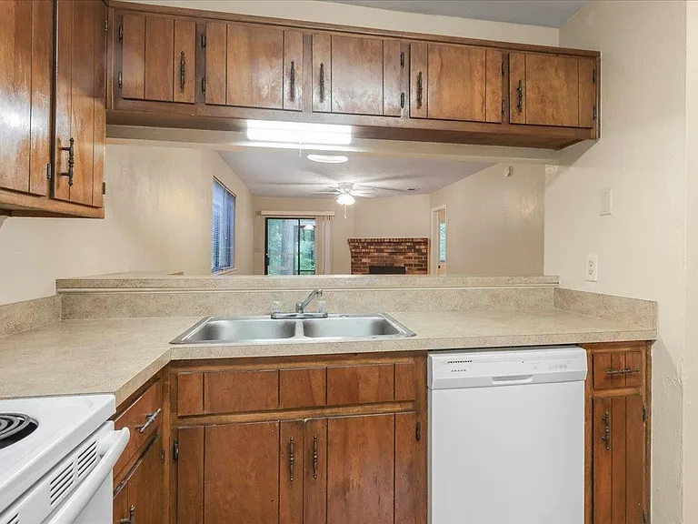 3208 Ginger Dr #A — Photo 6
