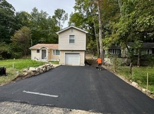 115 Glen Rd, Highland Lakes, NJ 07422