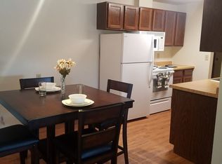 815 N 39th St APT 206F, Grand Forks, ND 58203