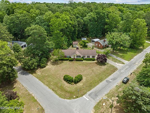 3rd image of 2013 Westwood Drive