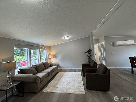 4th image of 2411 Grandview Road #19