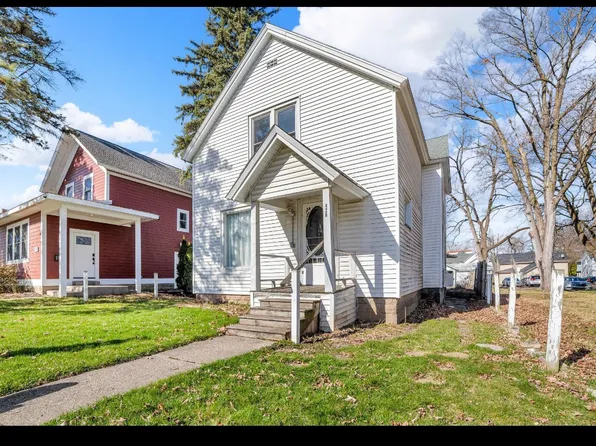 426 S Warren Ave, Big Rapids, MI 49307