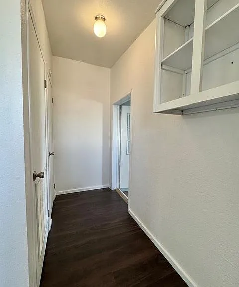 2401 W Covey Ln — Photo 22