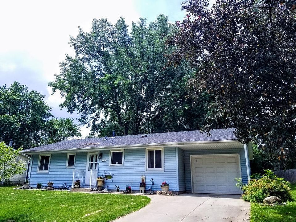 1st image of 938 Redwood Dr