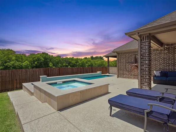 5925 Scottsdale Ln, Fort Worth, TX 76179