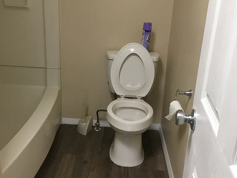 2nd Floor Bathroom