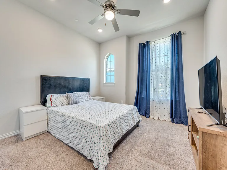 2094 Creekbluff Cir — Photo 16