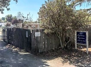 21126 Chatsworth St, Chatsworth, CA 91311