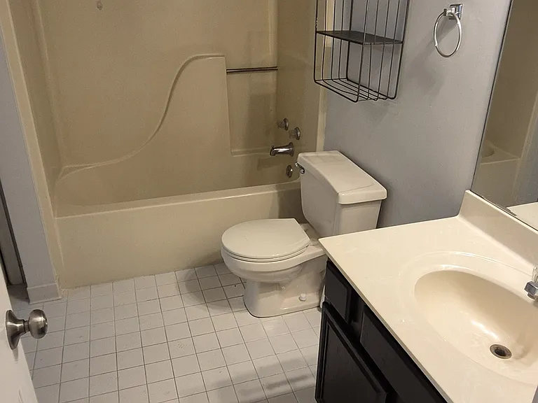 10508 Bay Pointe Ct — Photo 12