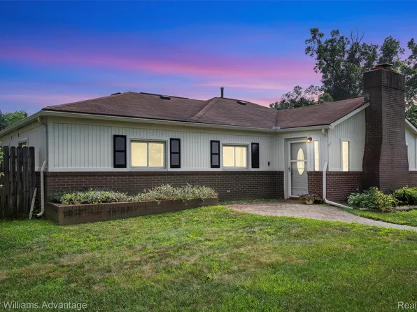 32671 Cadillac St, Farmington Hills, MI 48336