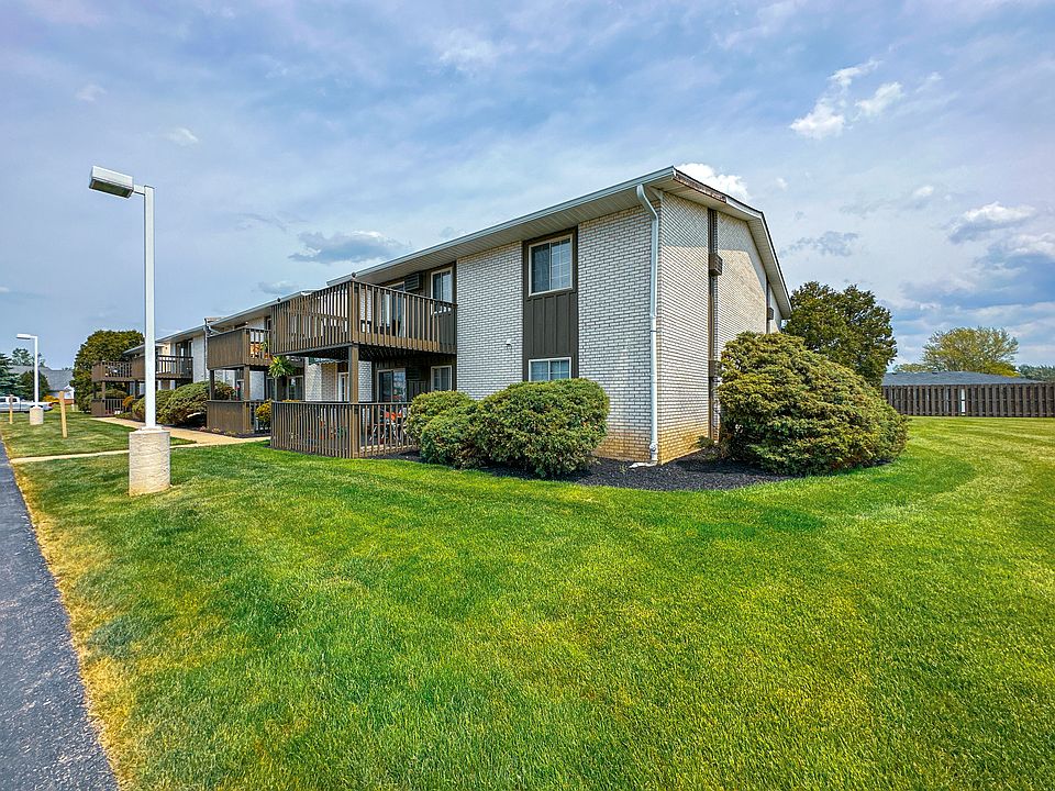 Academy Court 133 & 139 Academy Ct Elyria OH Zillow