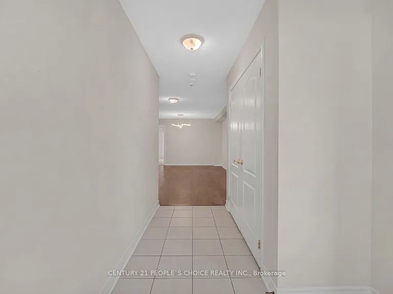 48 Colonel Lyall St — Photo 4
