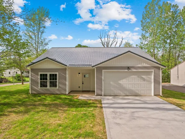 5304 Fairfield Beach Rd NE, Thornville, OH 43076