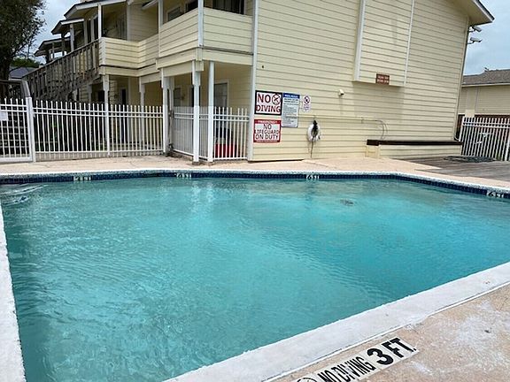 2nd image of 1011 Ennis Joslin Rd APT 106