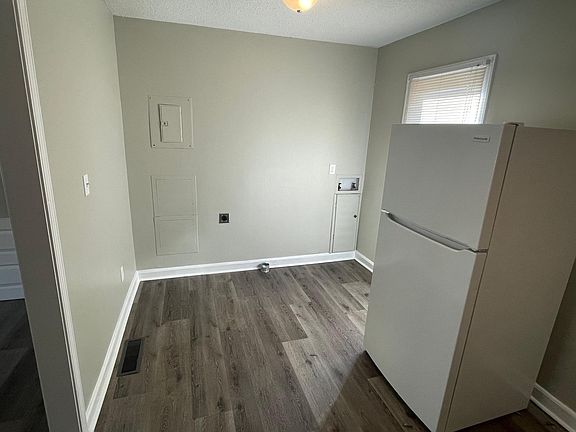 kitchen with laundry hookup