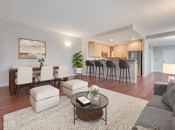 311 Washington St APT 3A, Jersey City, NJ 07302