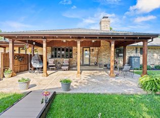 224 Edgewood Dr, Highland Village, TX 75077